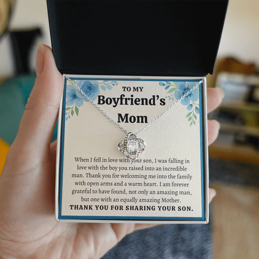 To My Boyfriend's Mom Necklace