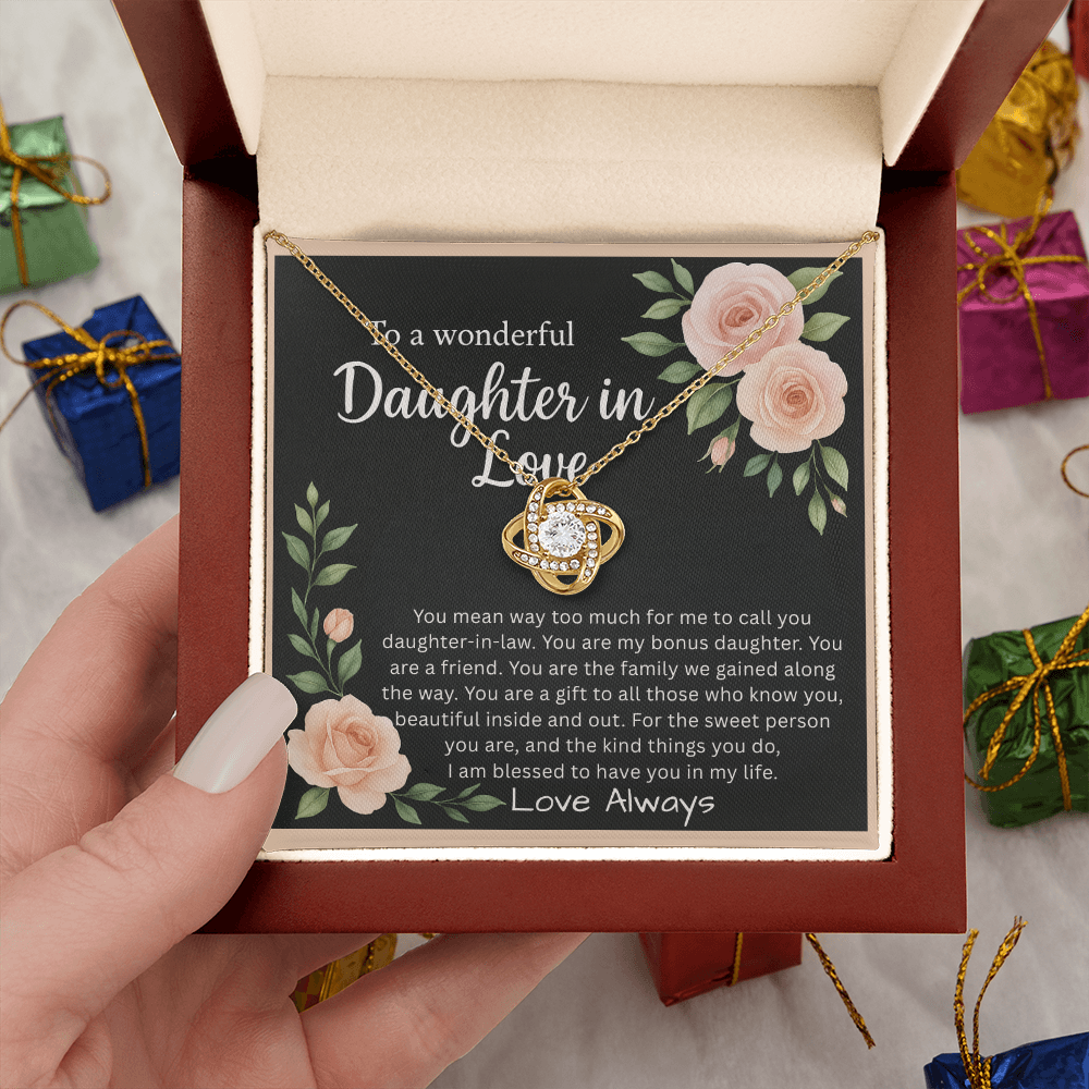 Wonderful Daughter-in-law Necklace
