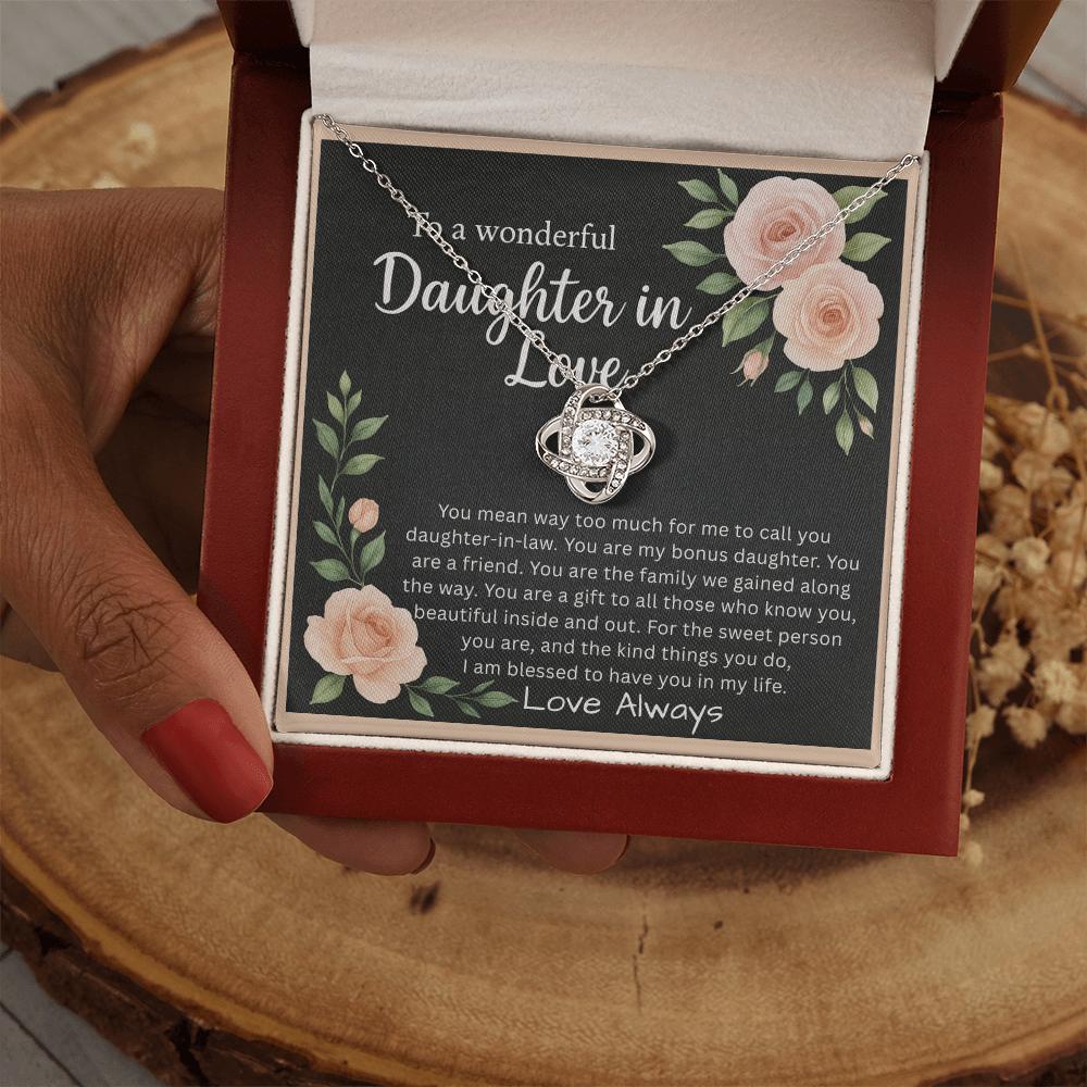 Wonderful Daughter-in-law Necklace